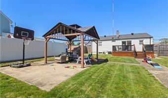 141 Woodward Ave, East Providence, RI 02914