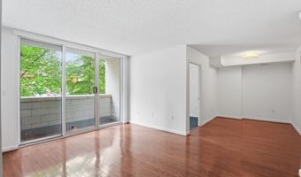 880 N POLLARD St 222, Arlington, VA 22203