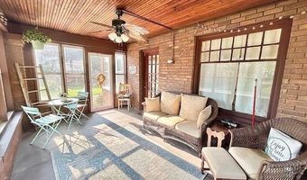 106 E Walnut St, Akron, IN 46910