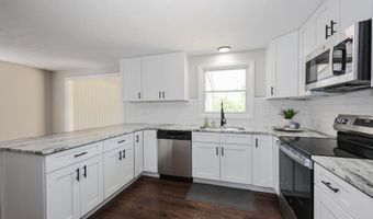 299 High St, Candia, NH 03034