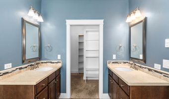 216 COLUMBINE St, Alpine, WY 83128
