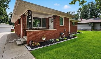 426 N Main St, Almont, MI 48003