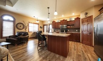 1809 W Ashton Trl, Brandon, SD 57005
