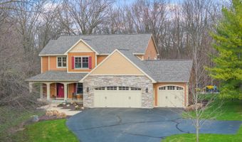 5254 Canyon River Dr NE, Ada, MI 49301