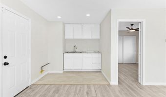 15944 Wintun Rd, Apple Valley, CA 92307