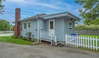 14 Dexter St, Newport, RI 02840