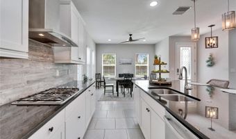 606 WINTERSIDE Dr, Apollo Beach, FL 33572