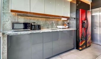 5885 COLORADO Ave NW 210, Washington, DC 20011
