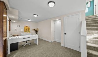 2375 Laguna Circle Dr, Agoura Hills, CA 91301