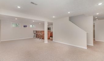 8283 Little Harbor Dr, Anderson Twp., OH 45244