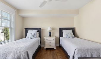 162 75th St, Avalon, NJ 08202