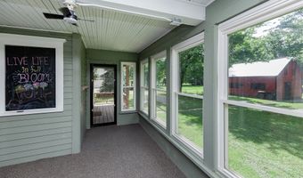 605 Cottage St, Adel, IA 50003