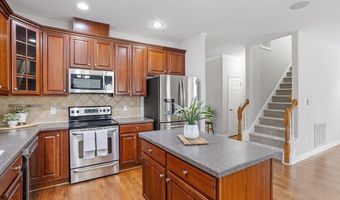 237 Butterbiggins Ln, Apex, NC 27539