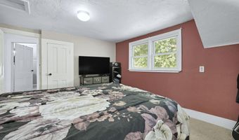410 N Cedar St, Auburn, IN 46706
