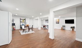 25 CARSDALE Dr, Belle Mead, NJ 08502