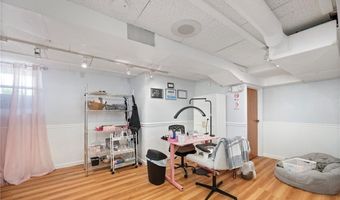 15 Thomas St, North Providence, RI 02911