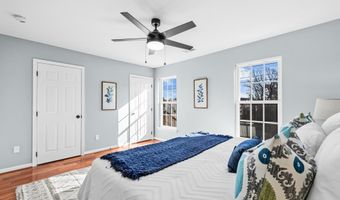 6208 LES DORSON Ln, Alexandria, VA 22315