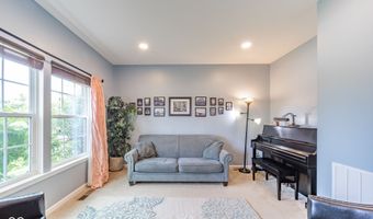 5825 Somerset Blvd E, Bargersville, IN 46106
