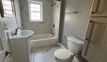 5 Church St 1, East Greenwich, RI 02818