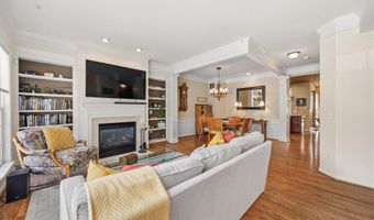 1102 AUGUST Dr, Annapolis, MD 21403