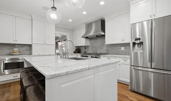 2 BELLEMORE Rd, Baltimore, MD 21210