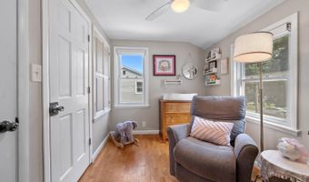 1124 W PARKWAY Blvd, Appleton, WI 54914