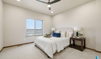 2822 E Hazelnut St, Brandon, SD 57005