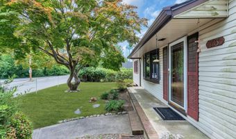 73 Locker St, Beachwood, NJ 08722