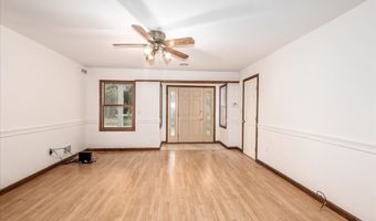 6 Caye Rd, Danbury, CT 06811