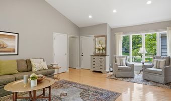 3401 Woodview Pl, Columbus, OH 43220