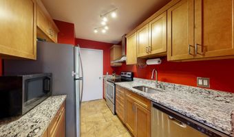 718 Peninsula Ct, Ann Arbor, MI 48105