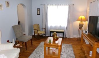 204 Hawthorne St, Alma, MI 48801