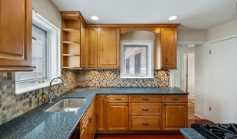 534 S Dryden Pl, Arlington Heights, IL 60005