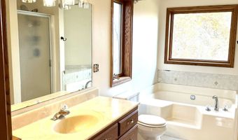 3055 Glenfinnan Dr, Albany, OH 45710