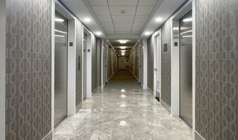 2 Hawthorne Pl 16K, Boston, MA 02114