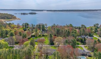 56 Carroll St, Falmouth, ME 04105