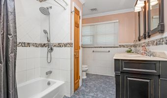 142 Cedar St, Amityville, NY 11701
