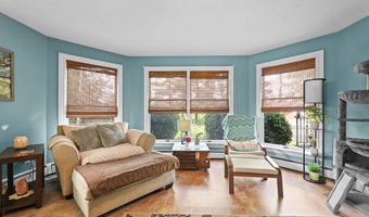 705 Overlook Dr, Alliance, OH 44601