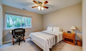 78 Wendover Ct, Bedminster, NJ 07921
