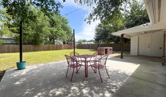 2300 Arbor Dr, Biloxi, MS 39531