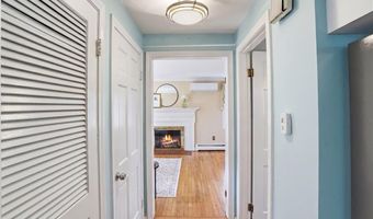 194 New Meadow Rd, Barrington, RI 02806