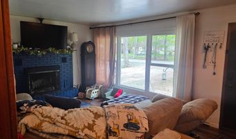 13 Pinetree Rd, Albrightsville, PA 18210