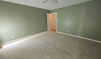 704 Midmar St, Aberdeen, NC 28315