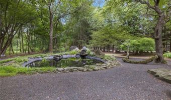 930 N Main Rd, Jamestown, RI 02835