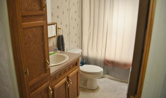 29 Ashleigh Ln, Standish, ME 04084
