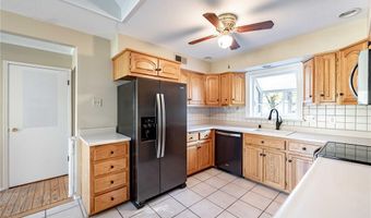 707 Bitterfield Dr, Ballwin, MO 63011