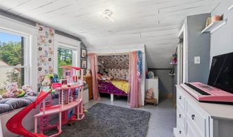 338 N Main St, Amherst, WI 54406