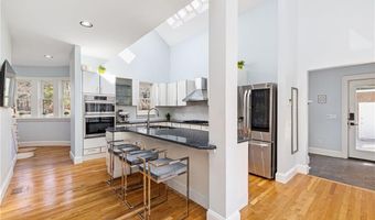 35 River Run, East Greenwich, RI 02818