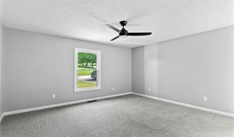 934 E Crothersville Rd, Austin, IN 47102