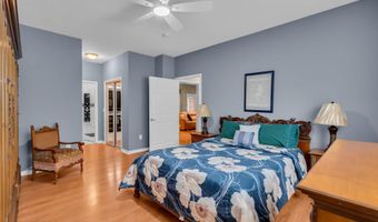 172 Sylvan Lake Blvd, Bayville, NJ 08721